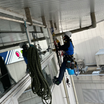 高所ガラス清掃スタッフ（ロープ作業）未経験可